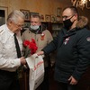 Волонтеры АО «Ростерминалуголь» поздравили ветеранов Великой Отечественной войны с Днем Героев Отечества